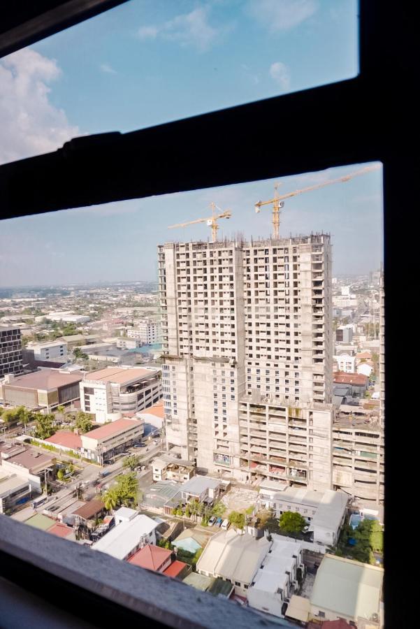 מנדאוה סיטי 2 Bedroom Condo @ Midpoint Residences W/ City View מראה חיצוני תמונה