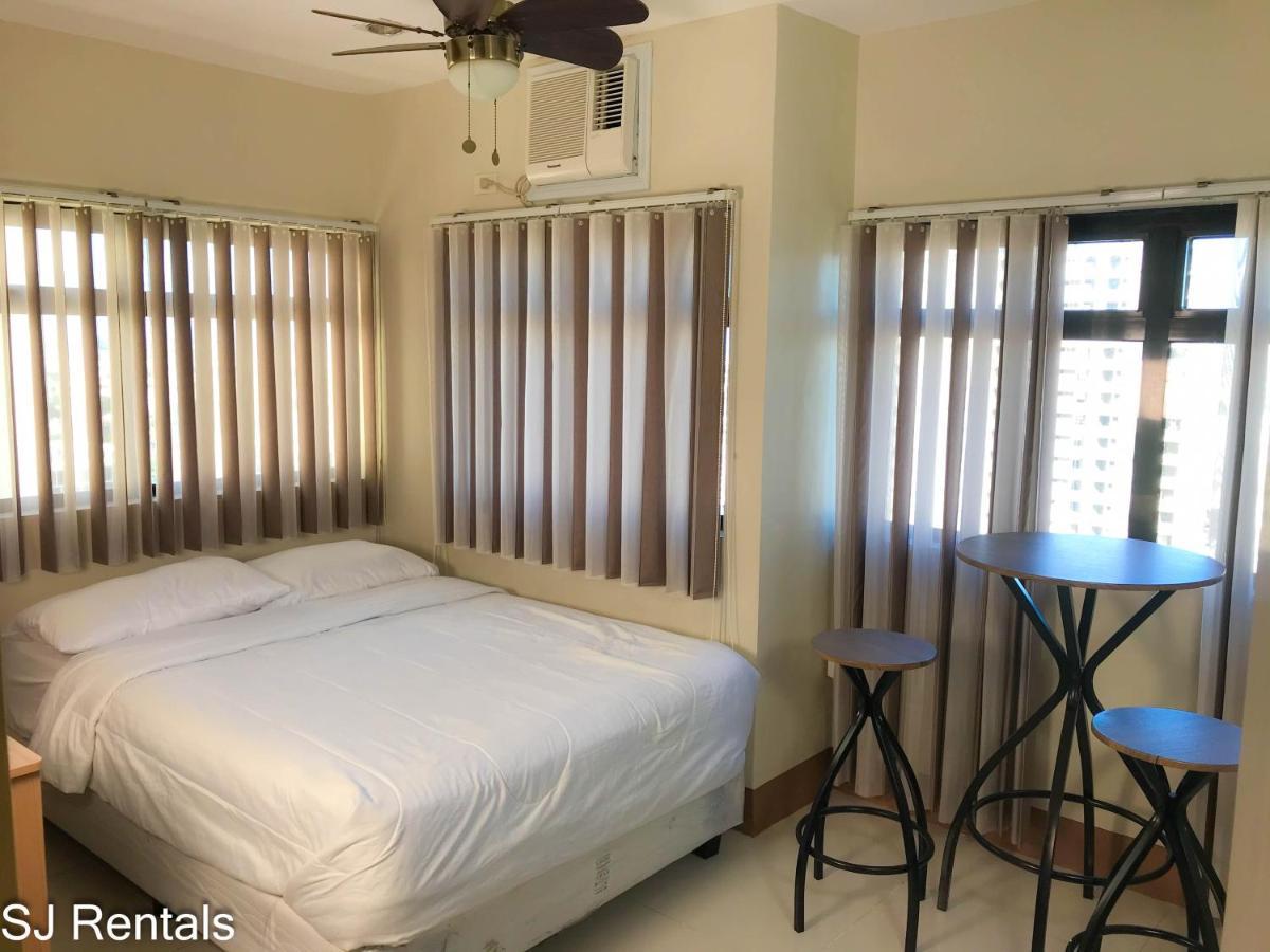 מנדאוה סיטי 2 Bedroom Condo @ Midpoint Residences W/ City View מראה חיצוני תמונה